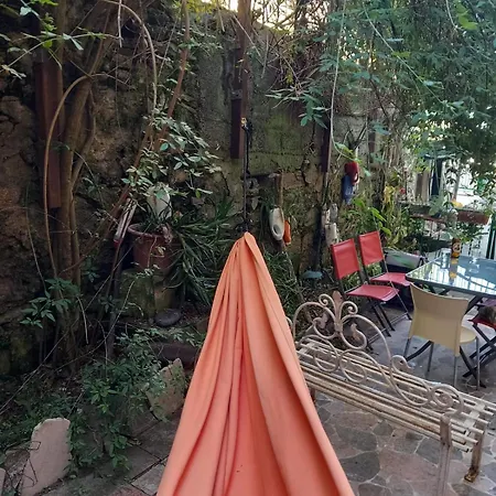 Διαμέρισμα On The -30 Mt In Arenzano-genova *