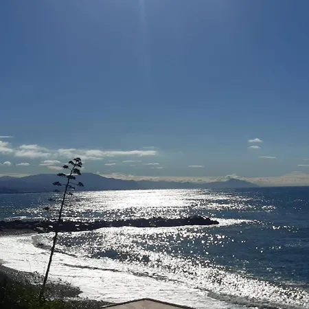 On The -30 Mt In Arenzano-genova Appartement